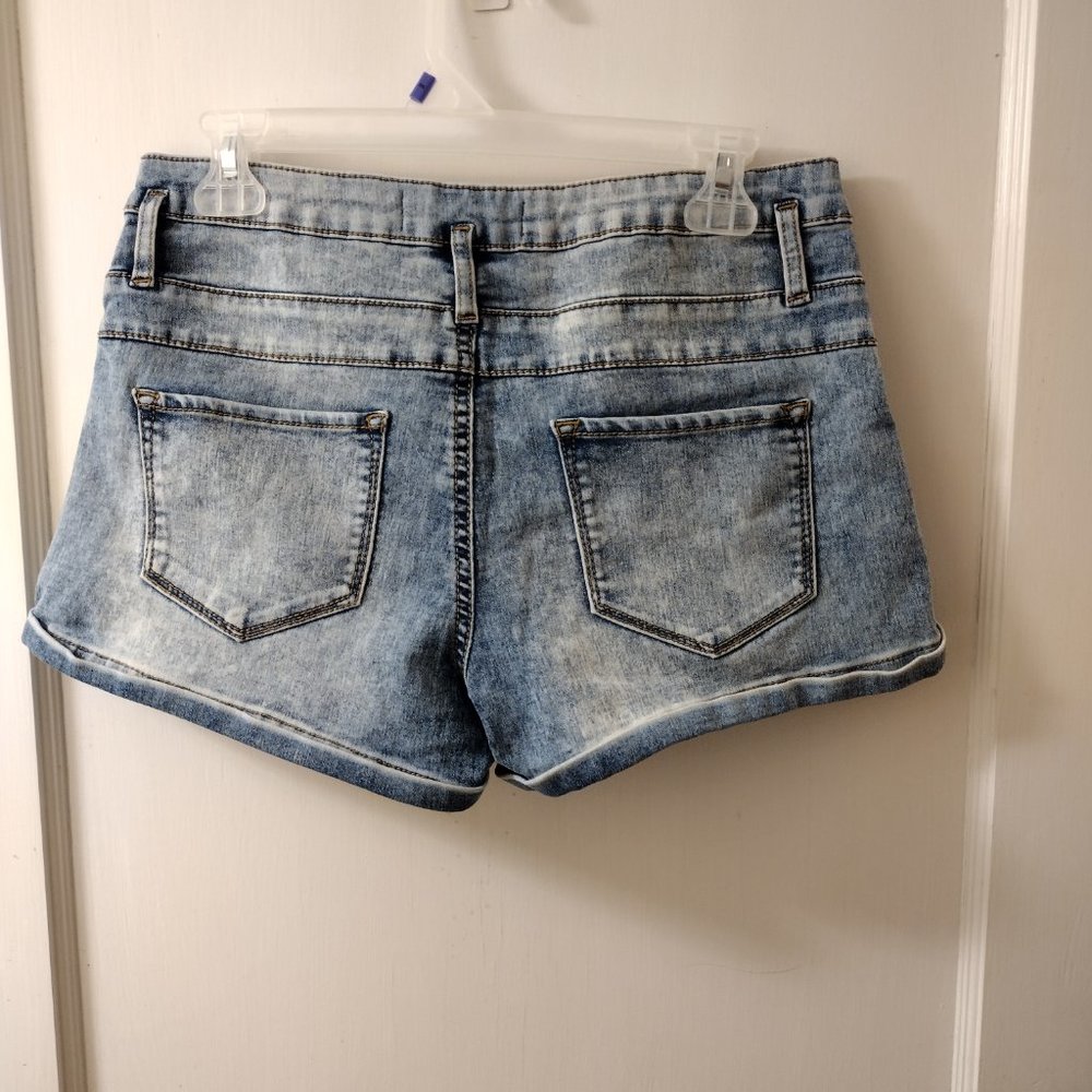 No Boundaries Blue Jean Shorts, Size 11 (Junior) - Picture 2 of 2